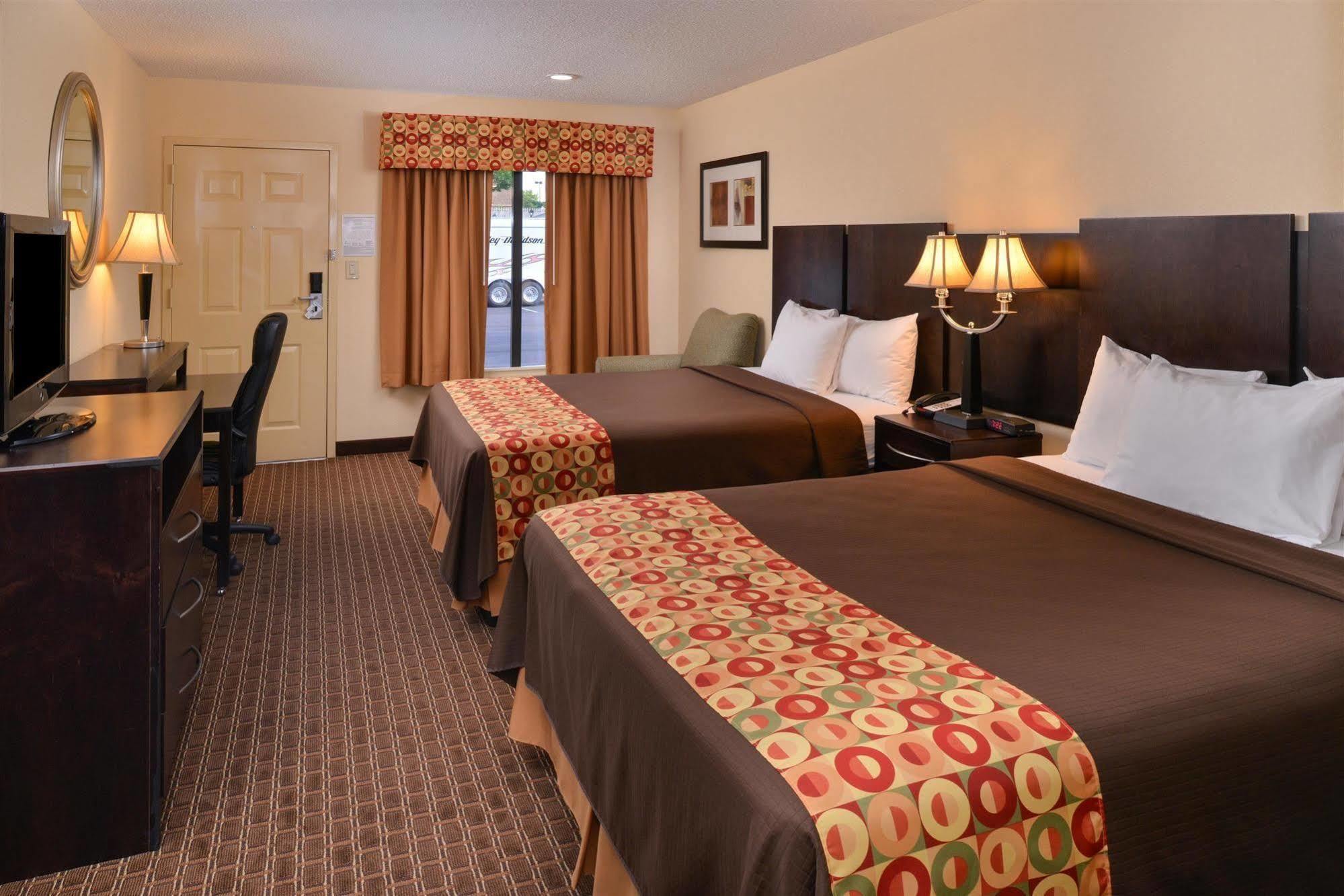 Americas Best Value Inn Tupelo Barnes Crossing Exterior foto